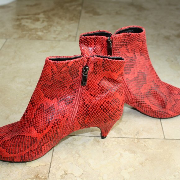 Reaction Kenneth Cole Kick Bit Women's Red Boots Size 8 - Picture 5 of 8
